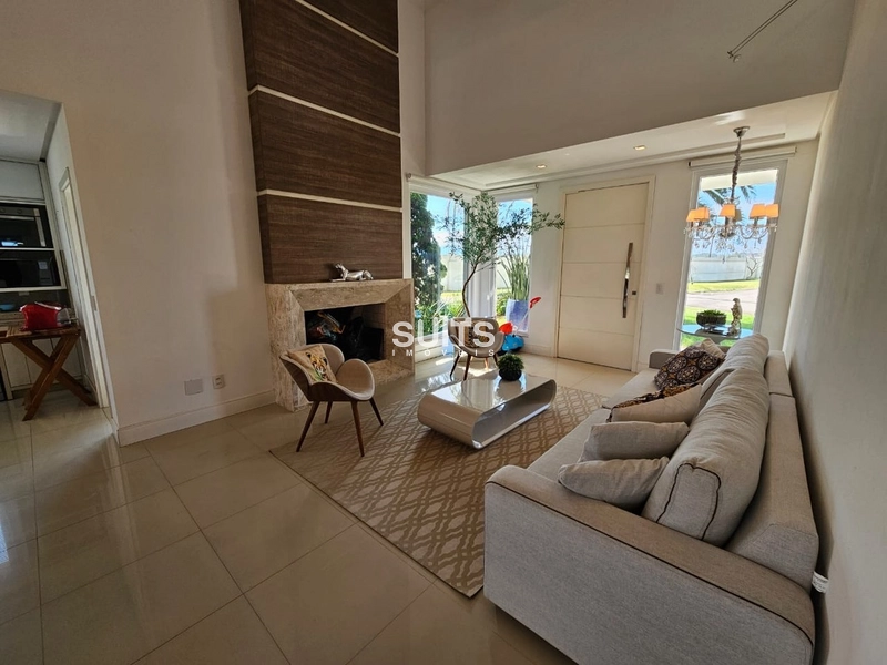 Sobrado de esquina Beira Lago no cond. Enseada: 12ª foto da galeria de imagens do imóvel