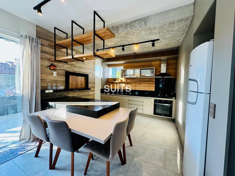 Belíssima Casa de Esquina  em Noiva do Mar: 8ª foto da galeria de imagens do imóvel