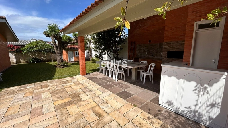 Casa térrea na praia de Atlântida, a poucos metros do mar!: 18ª foto da galeria de imagens do imóvel