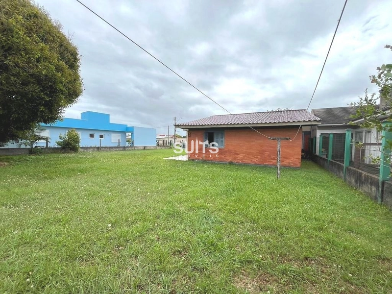 Excelente casa com dois terrenos no centro de Xangri-lá.: 26ª foto da galeria de imagens do imóvel