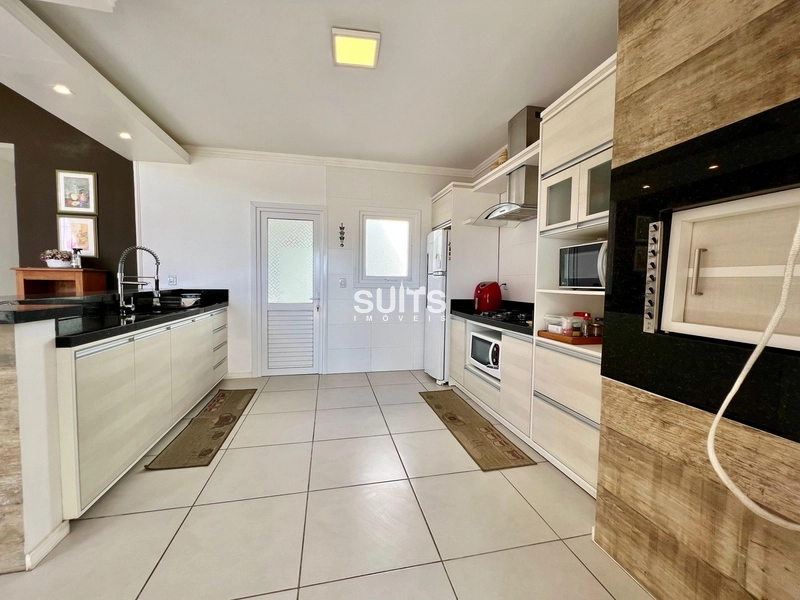 Excelente casa à poucos metros do mar na praia de Rainha do Mar: 58ª foto da galeria de imagens do imóvel