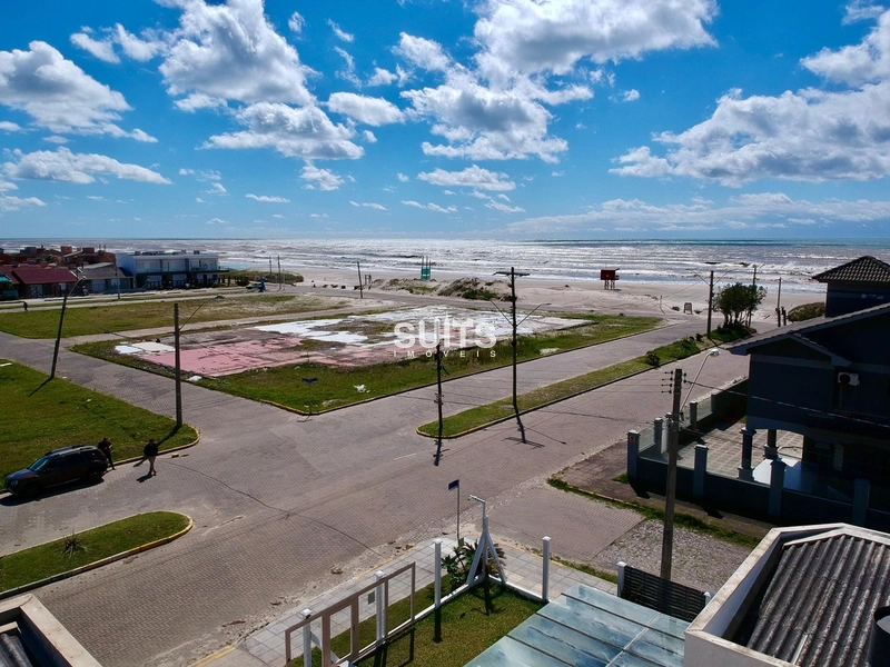 Excelente casa à poucos metros do mar na praia de Rainha do Mar: 2ª foto da galeria de imagens do imóvel