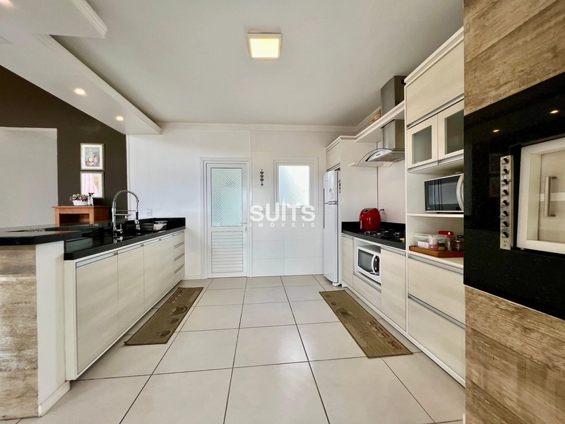 Excelente casa à poucos metros do mar na praia de Rainha do Mar: 9ª foto da galeria de imagens do imóvel