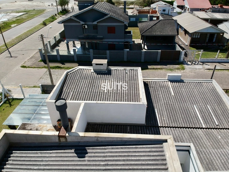 Excelente casa à poucos metros do mar na praia de Rainha do Mar: 3ª foto da galeria de imagens do imóvel