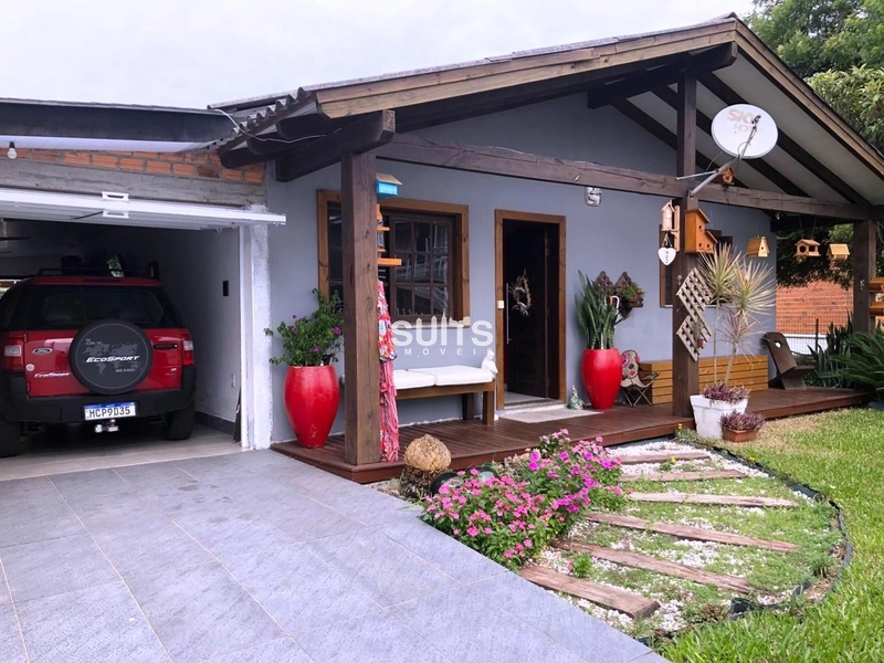 Excelente casa no centro de Xangri-lá: 2ª foto da galeria de imagens do imóvel