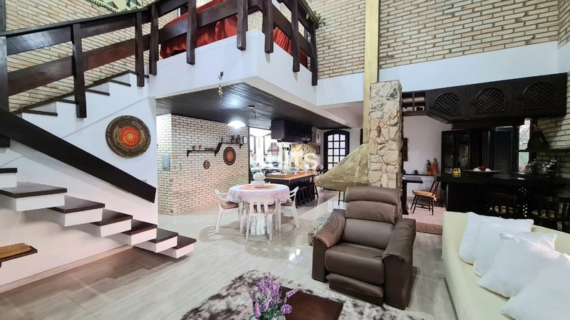 Ótimo sobrado próximo ao mar na praia do Arpoador em Xangri-Lá: 17ª foto da galeria de imagens do imóvel