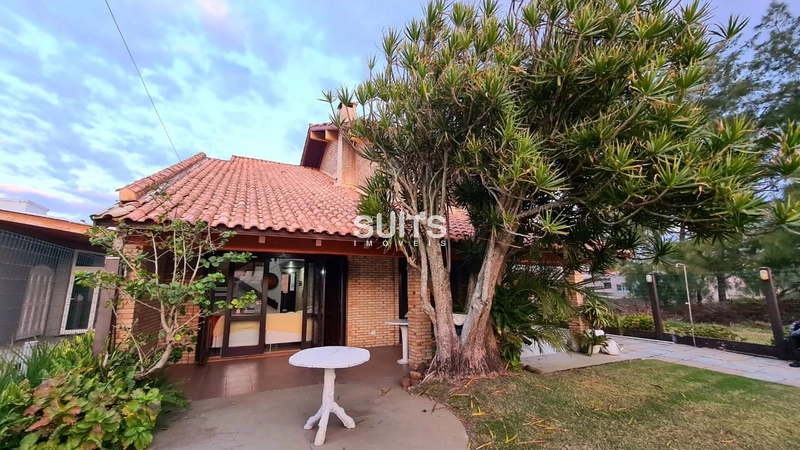 Ótimo sobrado próximo ao mar na praia do Arpoador em Xangri-Lá: 2ª foto da galeria de imagens do imóvel