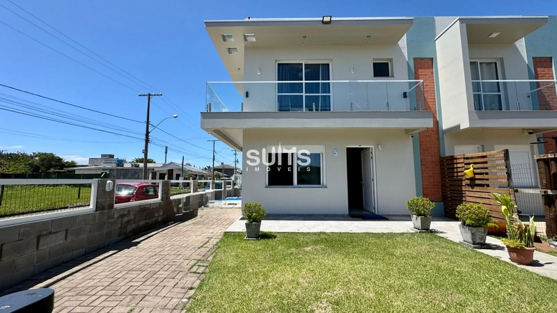 Excelente duplex à poucos metros mar no centro de Xangri-lá.