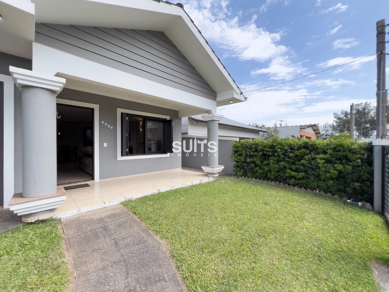 Excelente casa à venda no centro de Xangri-lá: 2ª foto da galeria de imagens do imóvel