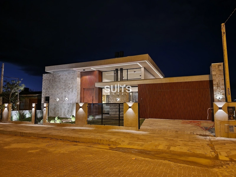 Incrível casa à venda na praia de Atlântida em Xangri-Lá