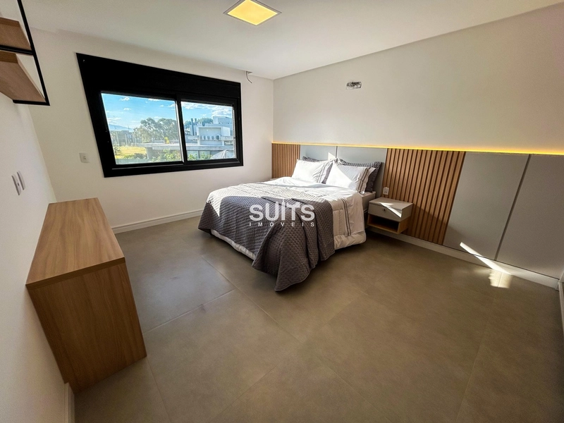 Lindo sobrado com 4 suítes e piscina, no condomínio SUNSET: 16ª foto da galeria de imagens do imóvel