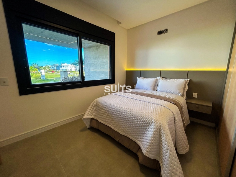 Lindo sobrado com 4 suítes e piscina, no condomínio SUNSET: 12ª foto da galeria de imagens do imóvel