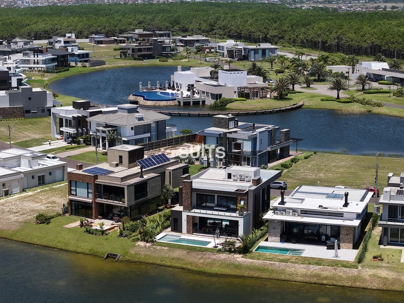Excelente sobrado à venda no cond. beira mar Costa Serena: 8ª foto da galeria de imagens do imóvel