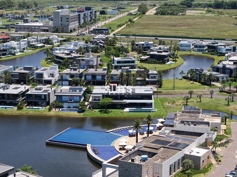 Excelente mansão á venda no Condomínio Enseada: 7ª foto da galeria de imagens do imóvel