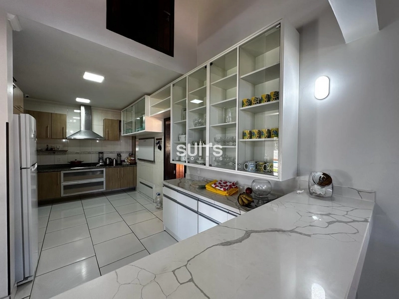 Excelente casa com 2 terrenos à venda na praia do Arpoador: 5ª foto da galeria de imagens do imóvel