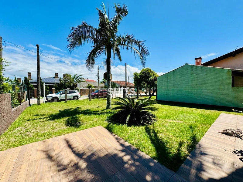 Excelente sobrado à venda na praia de Rainha do Mar em Xangri-lá: 3ª foto da galeria de imagens do imóvel