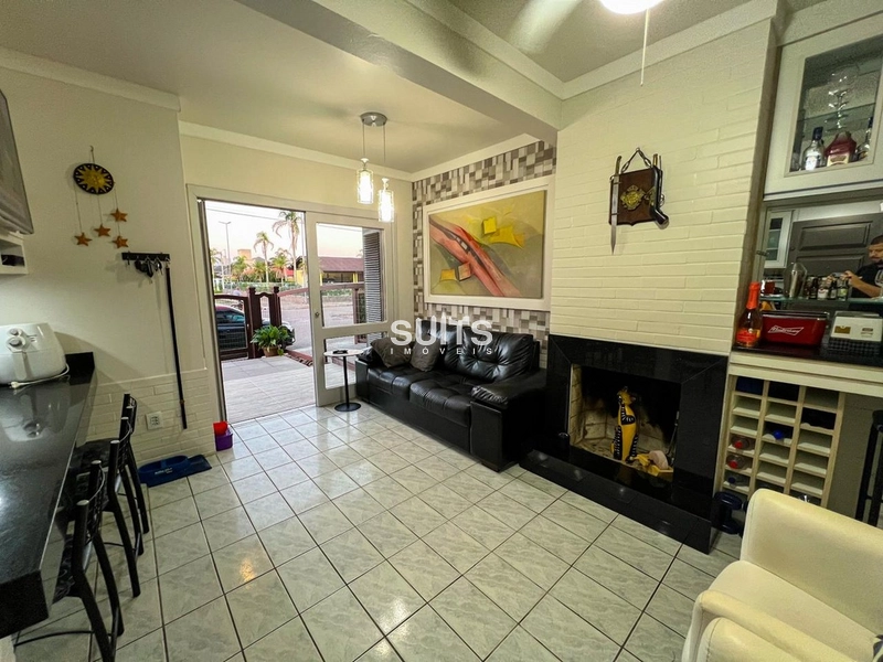 Excelente duplex à venda no centro de Xangri-lá: 2ª foto da galeria de imagens do imóvel