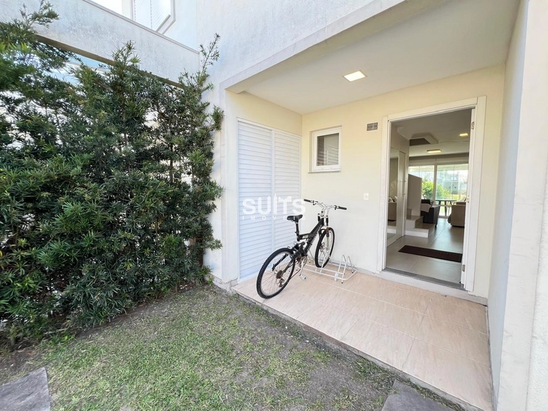 Excelente sobrado beira lago no condomínio Pateo Marbella: 4ª foto da galeria de imagens do imóvel