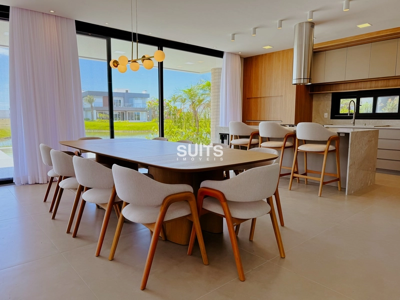 Excelente sobrado á venda no condominio Costa Serena: 2ª foto da galeria de imagens do imóvel