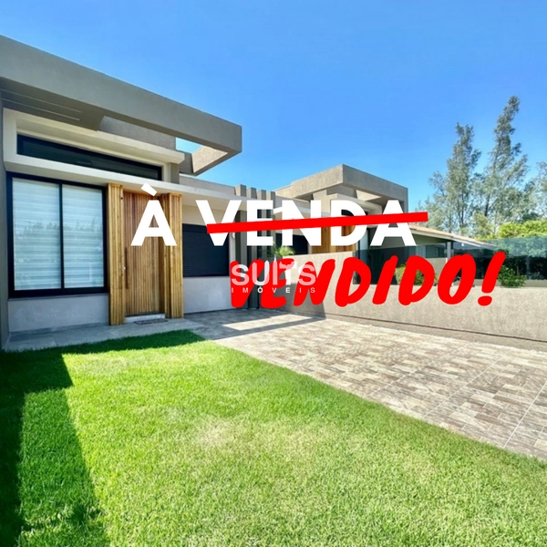 Excelente casa geminada à venda na praia da Noiva do Mar