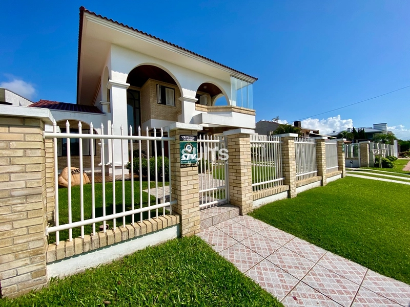 Excelente sobrando à venda na praia de Atlântida: 4ª foto da galeria de imagens do imóvel