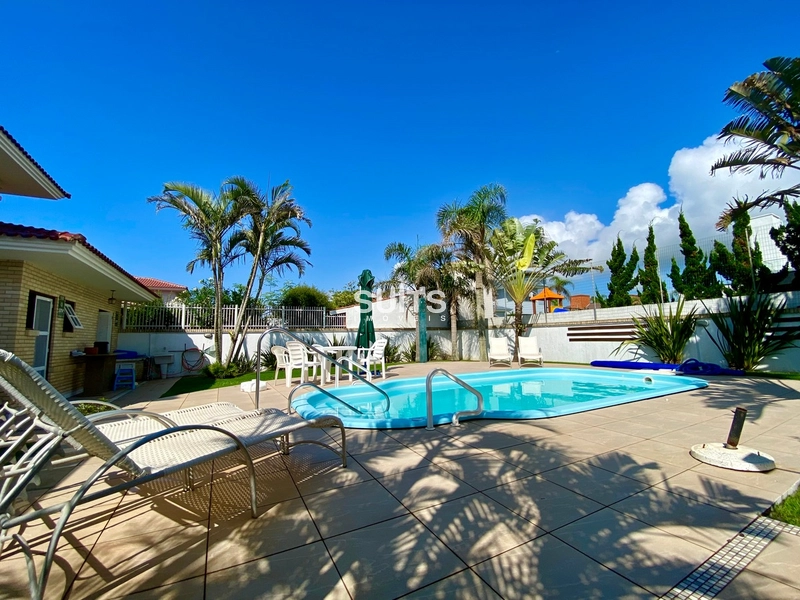 Excelente sobrando à venda na praia de Atlântida: 39ª foto da galeria de imagens do imóvel