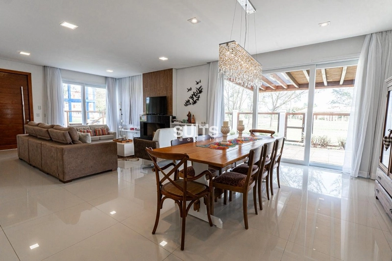 Belíssima casa á venda em Atlântida: 9ª foto da galeria de imagens do imóvel