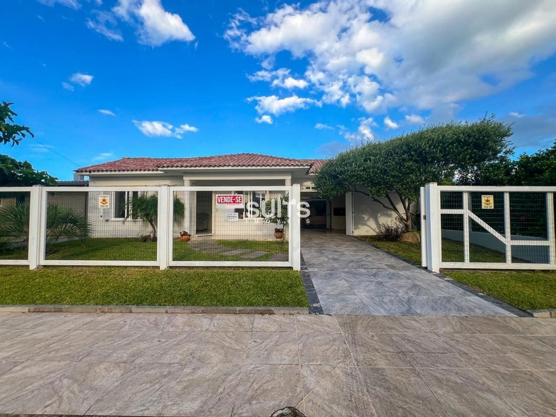 Excelente casa à venda na praia de Maristela em Xangri-lá