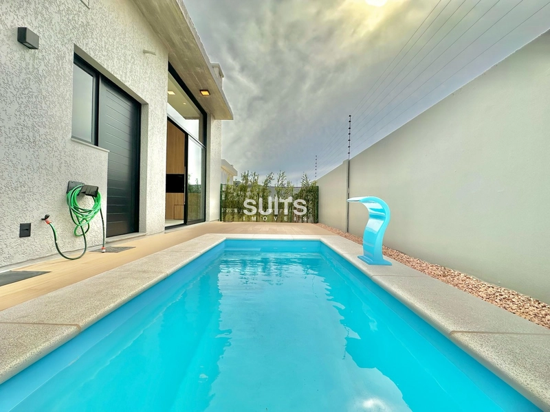 Excelente casa térrea à venda no condomínio Blue em Xangri-lá: 2ª foto da galeria de imagens do imóvel