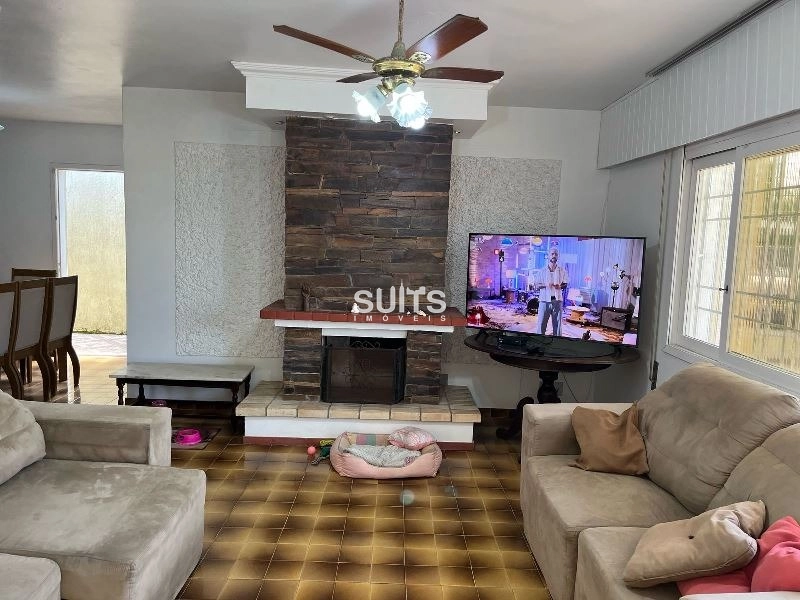 Excelente casa à venda no Centro de Xangri-lá: 6ª foto da galeria de imagens do imóvel