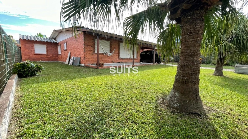 Casa à venda no Centro de Xangri-lá: 2ª foto da galeria de imagens do imóvel