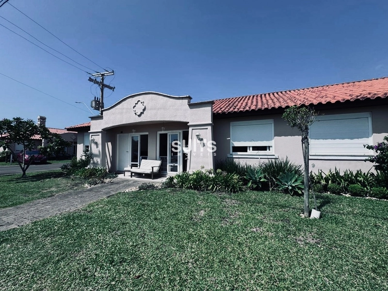 Excelente casa à venda no condomínio Casa Hermosa