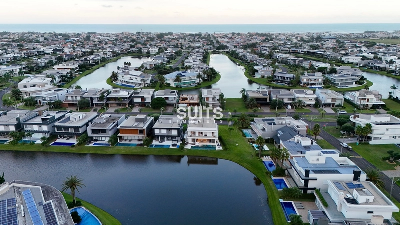 Excelente sobrado à venda no condomínio Enseada: 5ª foto da galeria de imagens do imóvel