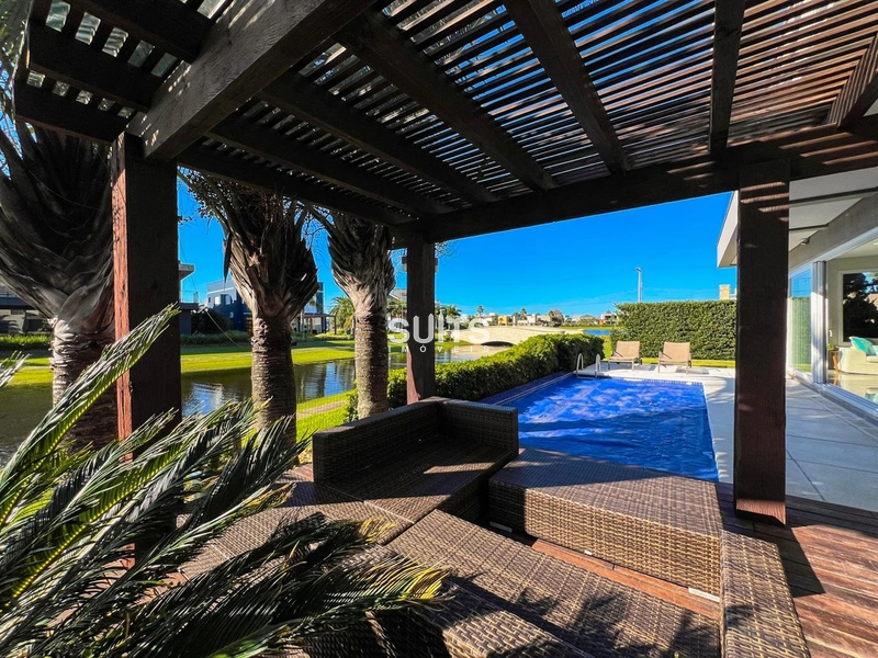 Excelente casa beira lago à venda no condomínio Ventura em Xangri-lá: 37ª foto da galeria de imagens do imóvel