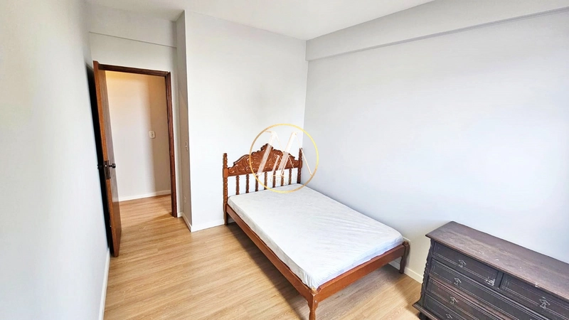 Apartamento mobiliado com 3 dormitórios e suíte no Centro de Londrina: 7ª foto da galeria de imagens do imóvel