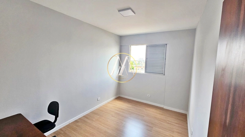 Apartamento mobiliado com 3 dormitórios e suíte no Centro de Londrina: 3ª foto da galeria de imagens do imóvel