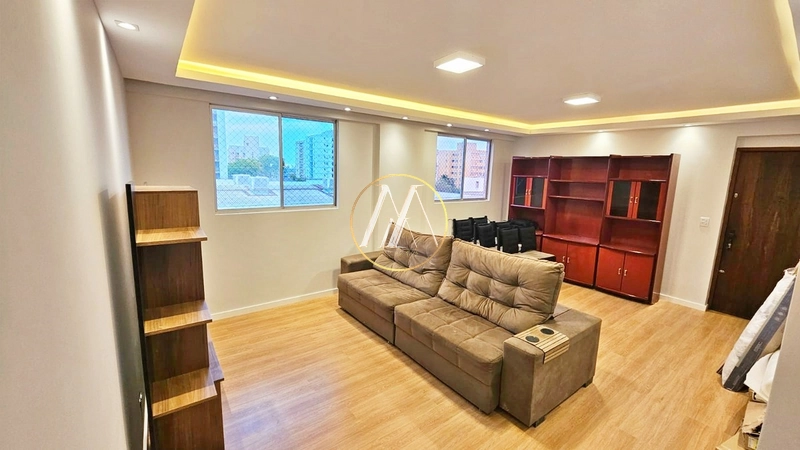 Apartamento mobiliado com 3 dormitórios e suíte no Centro de Londrina