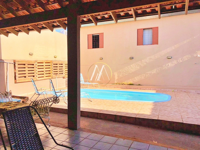 Casa com 3 dormitórios, área gourmet e piscina: 19ª foto da galeria de imagens do imóvel