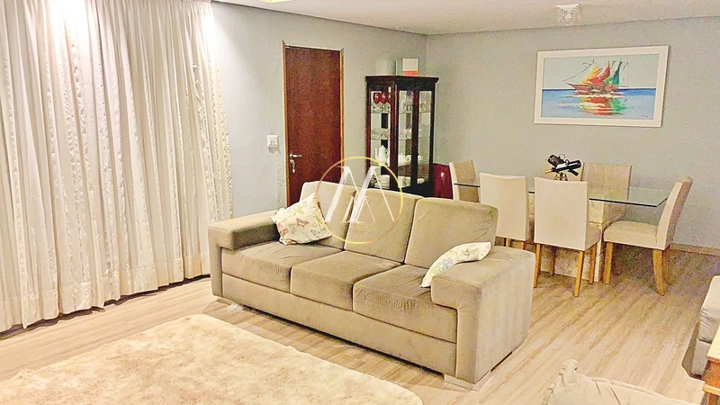 Casa com 3 dormitórios, área gourmet e piscina: 3ª foto da galeria de imagens do imóvel