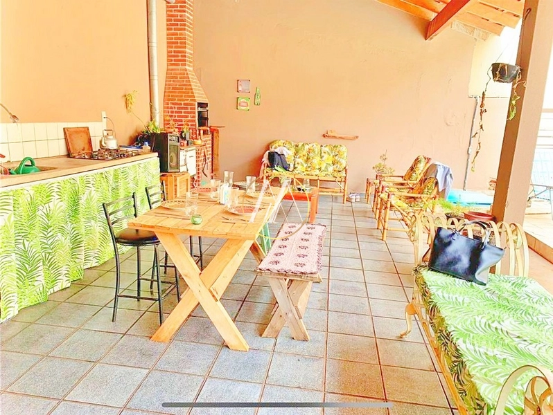 Casa com 3 dormitórios, área gourmet e piscina: 20ª foto da galeria de imagens do imóvel
