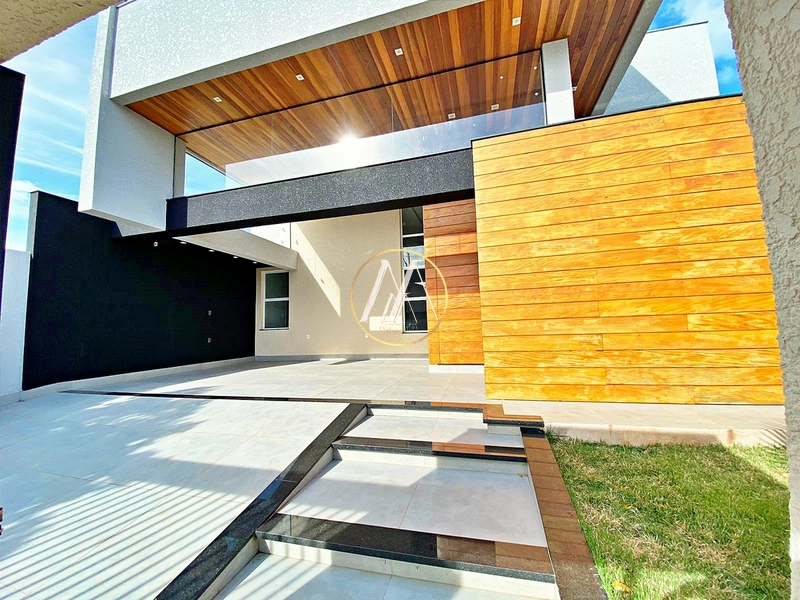 Casa de alto padrão com 3 quartos, suíte e piscina – Belmonte: 3ª foto da galeria de imagens do imóvel