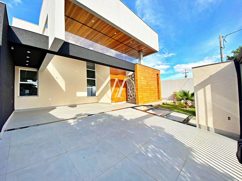 Casa de alto padrão com 3 quartos, suíte e piscina – Belmonte: 2ª foto da galeria de imagens do imóvel