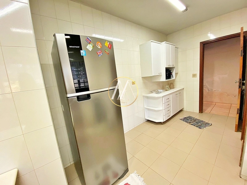 Casa à venda com 3 quartos e 664m² de terreno no Centro de Cambé: 16ª foto da galeria de imagens do imóvel