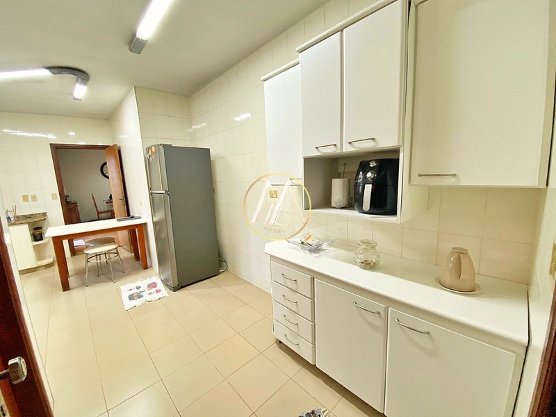 Casa à venda com 3 quartos e 664m² de terreno no Centro de Cambé: 15ª foto da galeria de imagens do imóvel