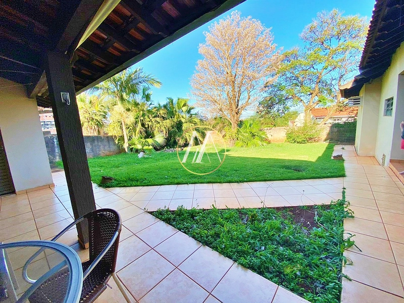 Casa à venda com 3 quartos e 664m² de terreno no Centro de Cambé: 36ª foto da galeria de imagens do imóvel