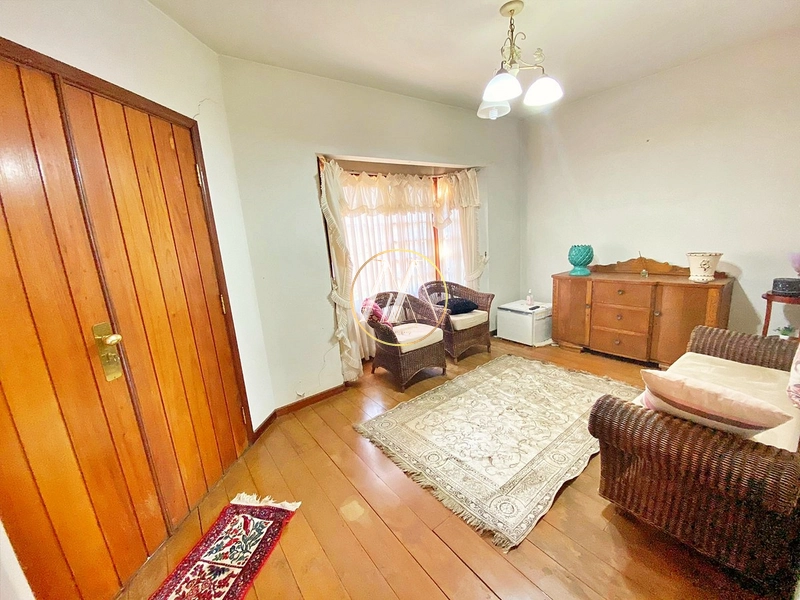 Casa à venda com 3 quartos e 664m² de terreno no Centro de Cambé: 4ª foto da galeria de imagens do imóvel