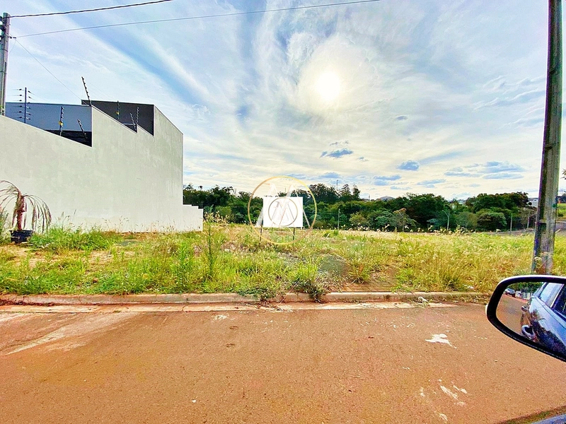 Terreno à venda no Residencial Bel Monte, 300m²: 2ª foto da galeria de imagens do imóvel