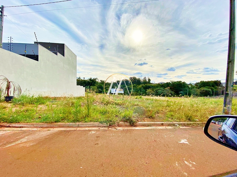 Terreno à venda no Residencial Bel Monte, 300m²: 1ª foto da galeria de imagens do imóvel