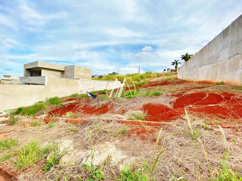 Terreno à venda no Jardim Vale Verde, 550m²: 1ª foto da galeria de imagens do imóvel