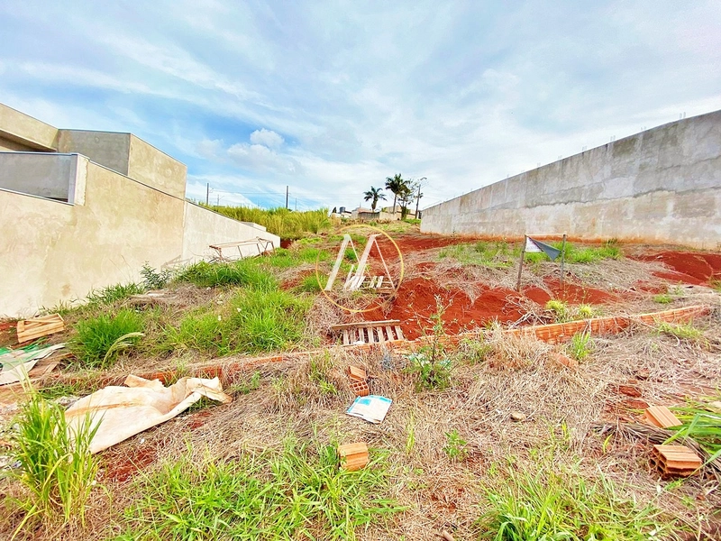 Terreno à venda no Jardim Vale Verde, 550m²: 2ª foto da galeria de imagens do imóvel